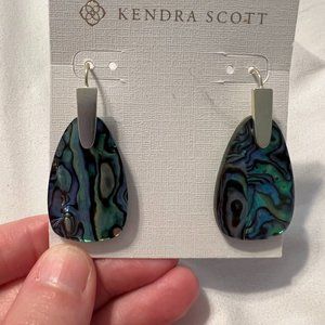 Kendra Scott-Marty drop earrings in Abalone Shell